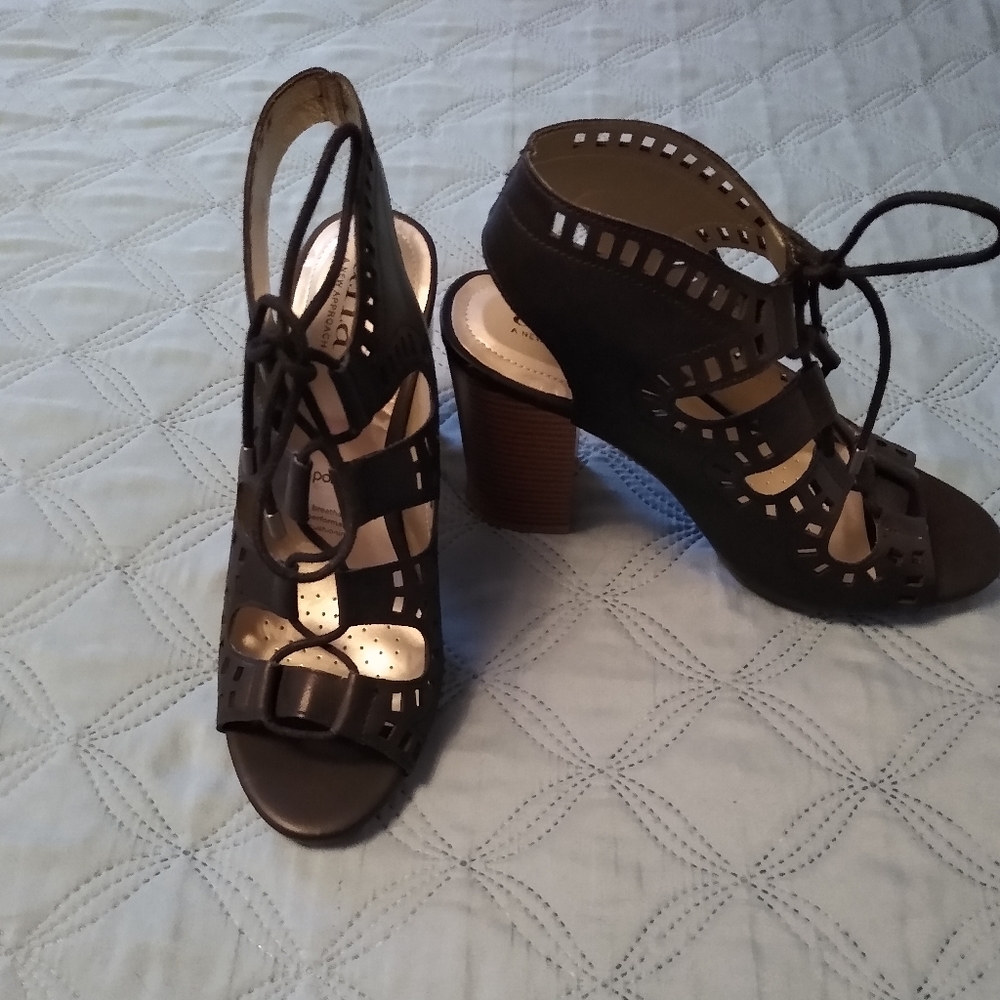 NWOT Shoes by A.N.A., black, size 7, 3 1/2" heel, never worn.